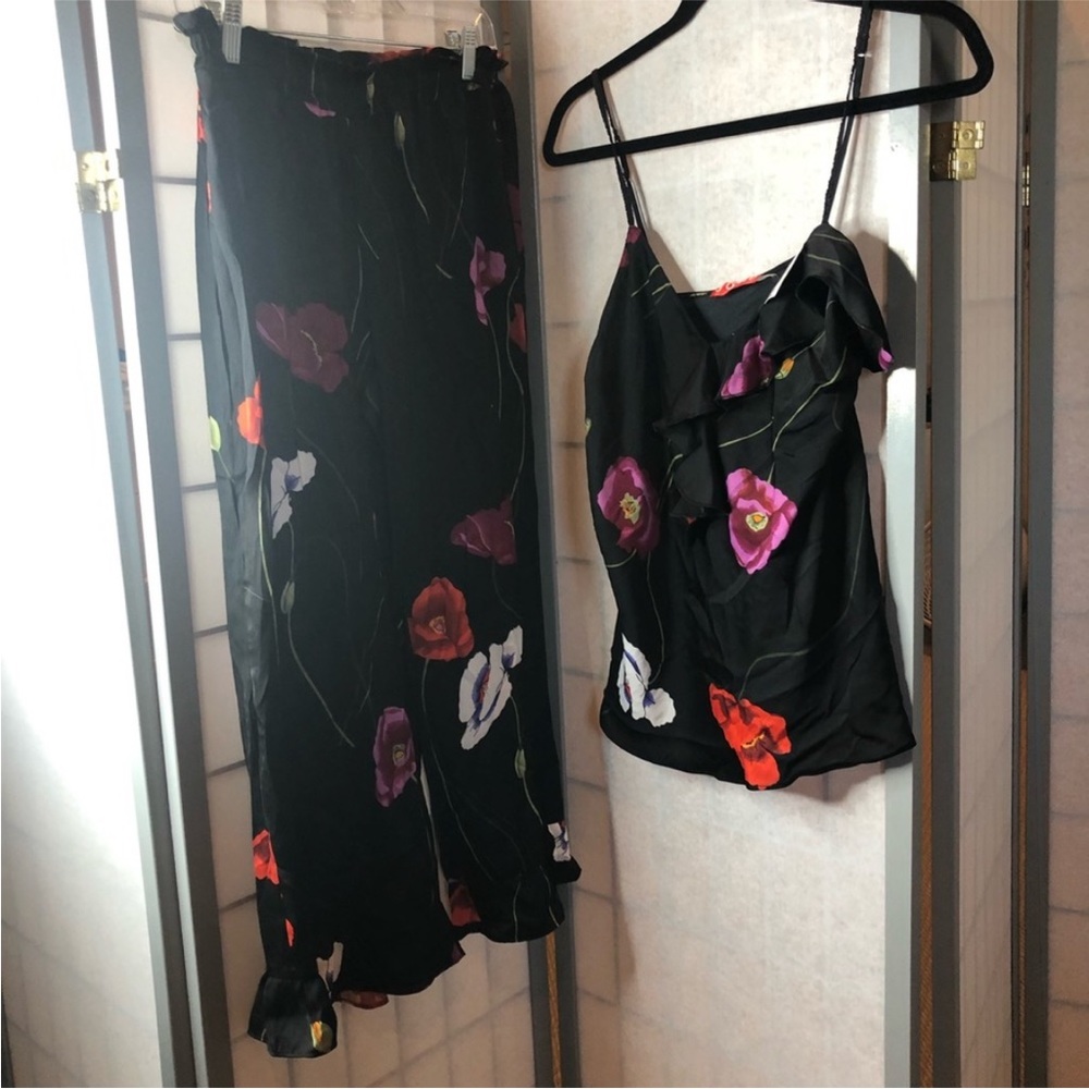 Josie Tank top/pants pajama set in black w/ floral